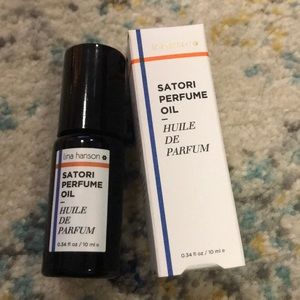 New in box. Lina Hanson satori perfume oil